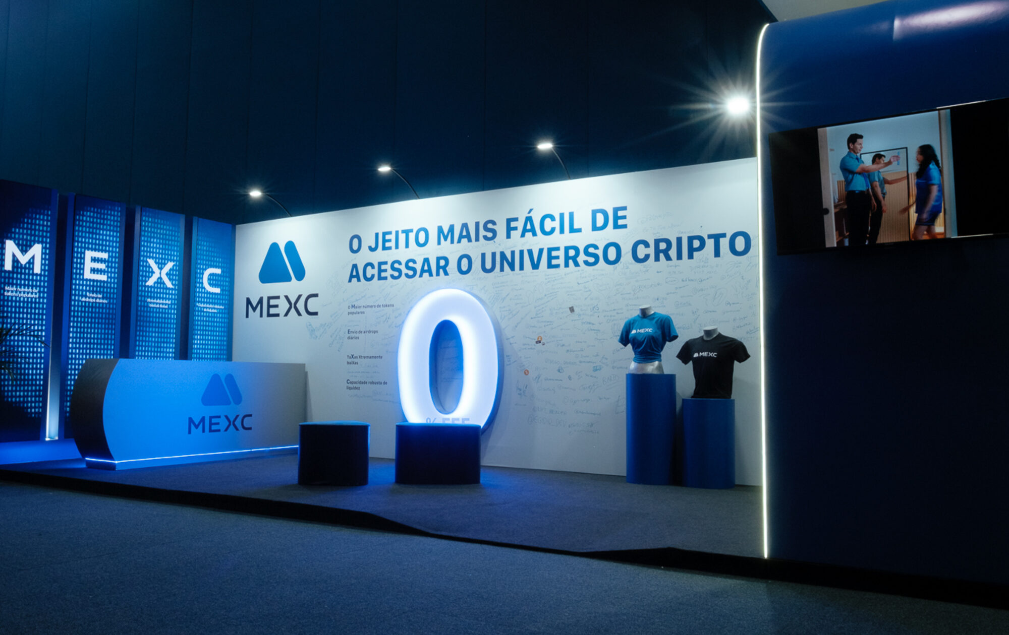 Stand internacional montado em feira no Brasil